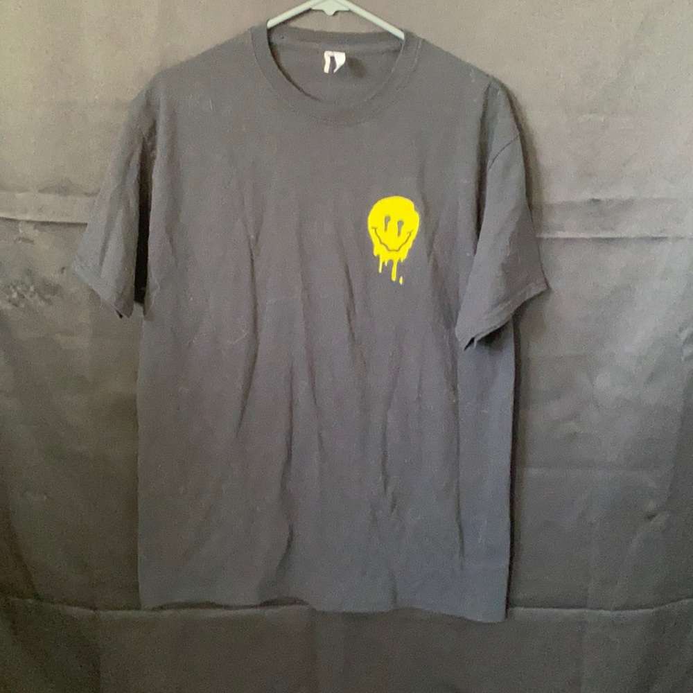 men’s black slimy smiley shirt